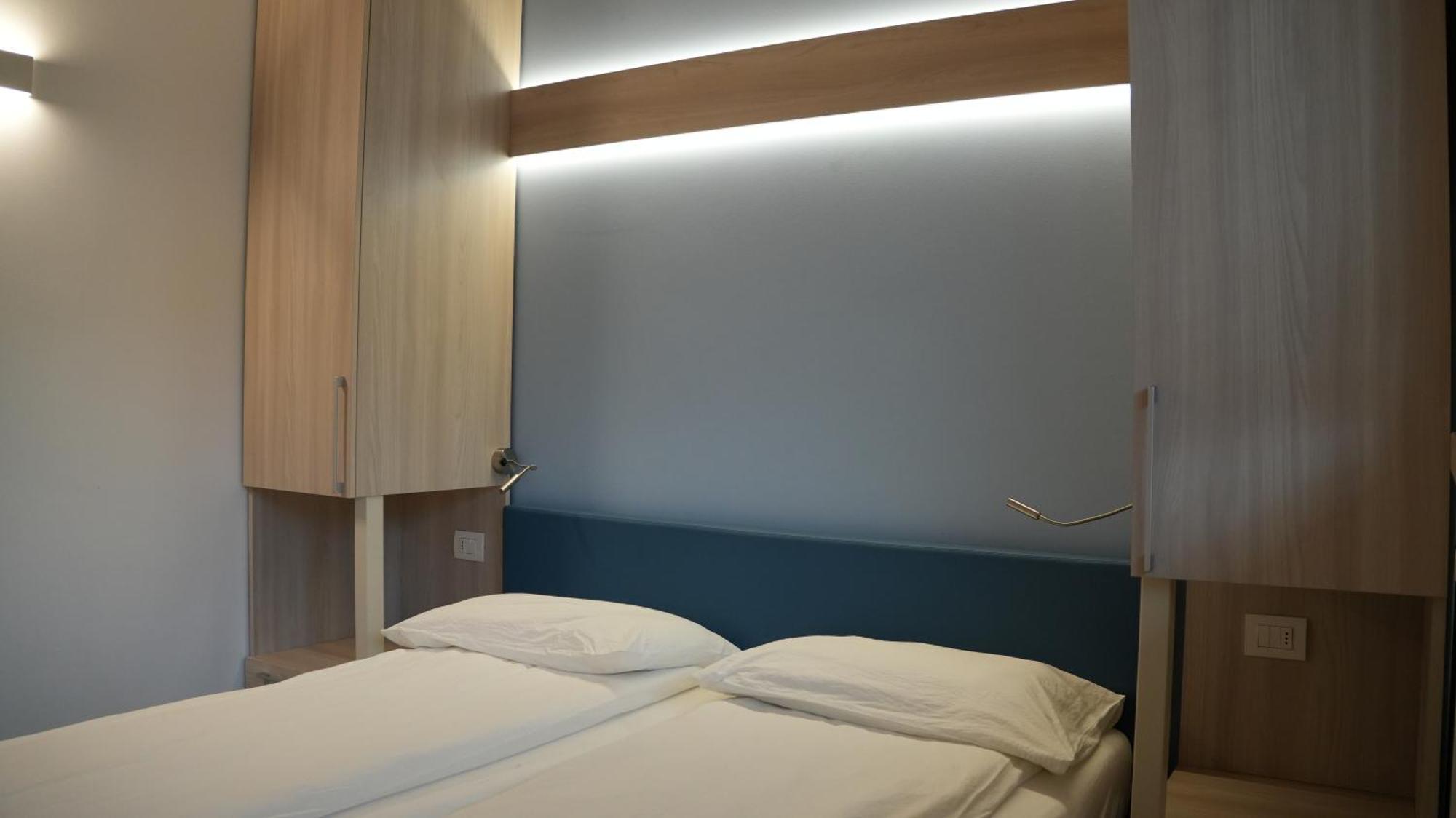Casa Maria Apartments Riva del Garda Cameră foto